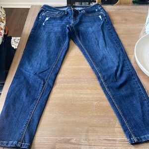 White House Black Market girlfriend jeans 6R